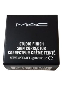 تسوق مصحح البشرة من MAC Studio Finish Pure Orange عبر الإنترنت في دبي وأبو ظبي وكل الإمارات العربية المتحدة